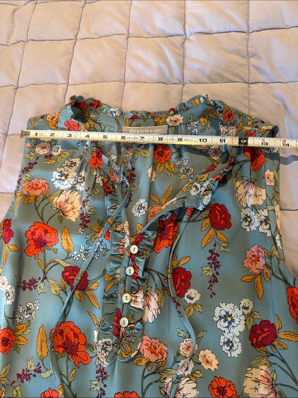 Sleeveless Floral Ruffle V-Neck Blouse - Picture 8 of 11